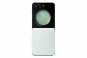 Samsung Galaxy Z Flip 5 — Mint